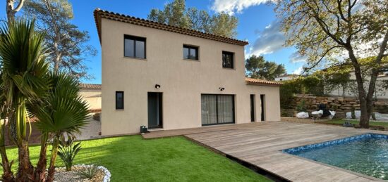 Maison moderne à étage réalisée à La Crau (83) !