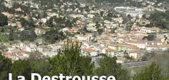 Terrain à bâtir à La Destrousse, Provence-Alpes-Côte d'Azur