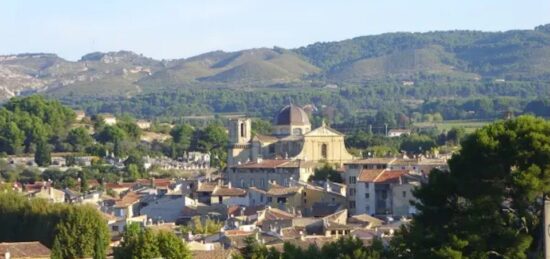 Terrain à bâtir à Lambesc, Provence-Alpes-Côte d'Azur