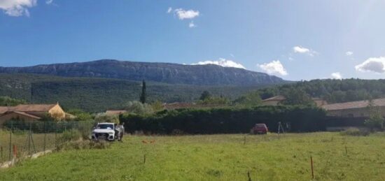 Terrain à bâtir à Nans-les-Pins, Provence-Alpes-Côte d'Azur