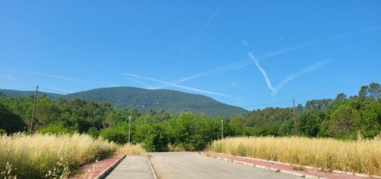 Terrain à bâtir à Méounes-lès-Montrieux, Provence-Alpes-Côte d'Azur