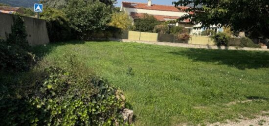 Terrain à bâtir à , Vaucluse