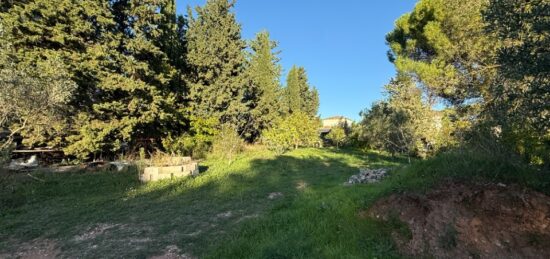 Terrain à bâtir à Éguilles, Provence-Alpes-Côte d'Azur