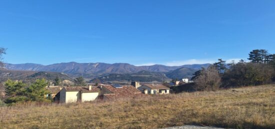 Maison neuve à , Alpes-de-Haute-Provence