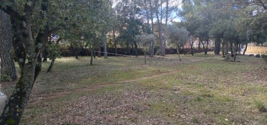 Terrain à bâtir à Peyrolles-en-Provence, Provence-Alpes-Côte d'Azur