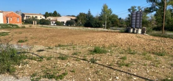 Terrain à bâtir à Volx, Provence-Alpes-Côte d'Azur