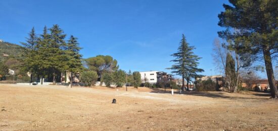 Terrain à bâtir à Manosque, Provence-Alpes-Côte d'Azur