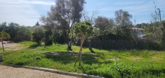 Terrain à bâtir à Hyères, Provence-Alpes-Côte d'Azur